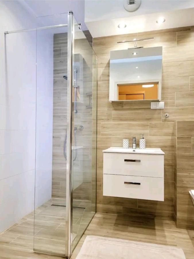 Cracow Novum Apartment Downtown 4 Persons Красков Екстериор снимка